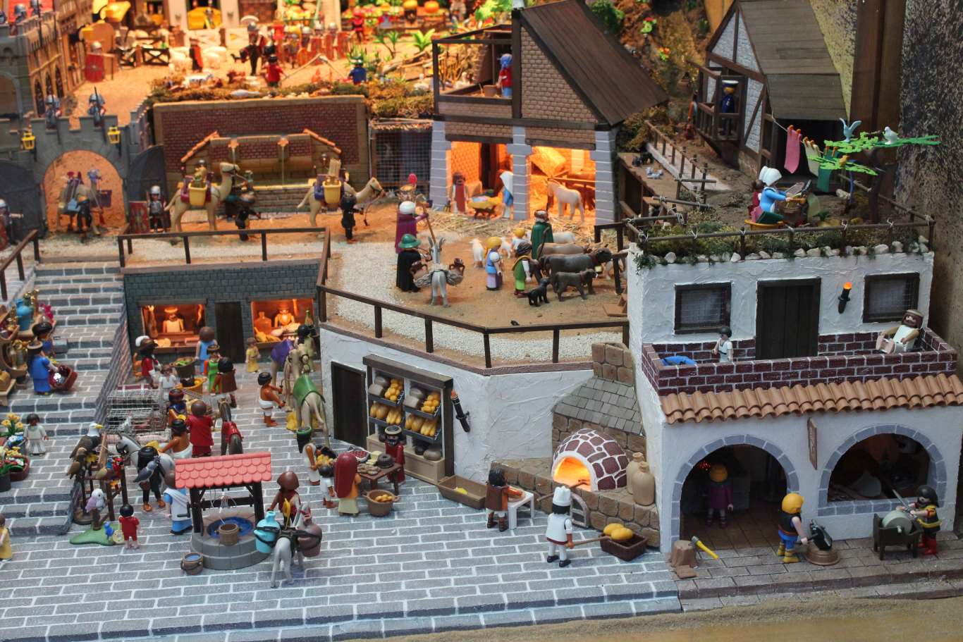 Un Belén de Playmobil único en España en la Librería Lucy 