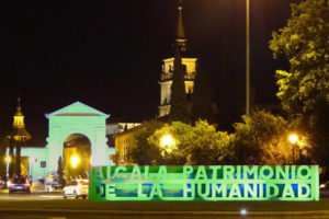 Alcalá de Henares se ilumina de verde para visibilizar la ELA